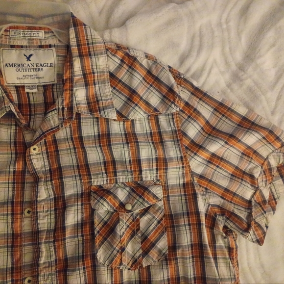 American Eagle men's XXL short sleeve vintage fit with some pearl snaps - Picture 4 of 4